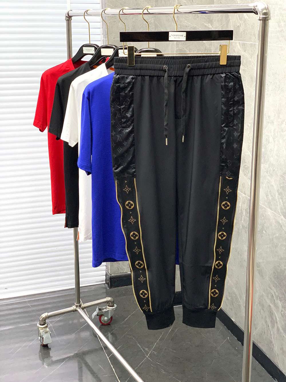 L- Trousers  JP9618700